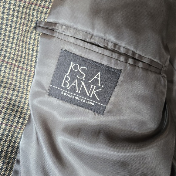 Jos A Bank 100% Wool Tag42S Houndstooth  Blazer Sport Coat  Measurements In Pics - Picture 5 of 15